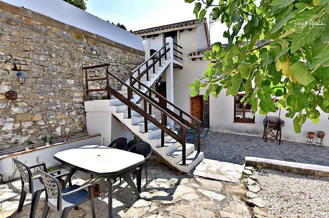 La Casa Del Agua Pension Montefrío Buitenkant foto